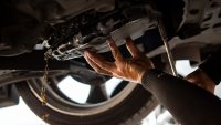 Eто защо трябва да се сменя и маслото на скоростната кутия