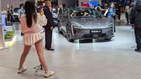 Как Китай заобиколи Европа: репортаж от най-голямото автошоу в света