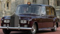 Колата на краля: защо Чарлз III се вози в стар Rolls-Royce Phantom VI?