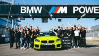 Стандартно BMW M2 победи екстремното M2 CS на &bdquo;Нюрбургринг&ldquo;