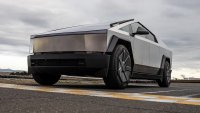 Tesla Cybertruck отново влиза в сервизите - 6-ти път от началото на годината