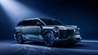 Toyota ще произвежда автомобили по метода на Tesla