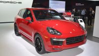 Porsche отива на съд заради проблем с Macan и Cayenne