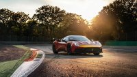 Maserati  отдава почит на легендарен болид