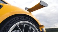 Porsche сложи аеродинамика там, където никой не очакваше