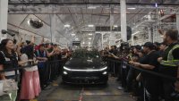 Tesla първа достигна 10 милиона електромобила
