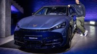 Звездите на „Барселона“ подкараха най-мощните модели на Cupra