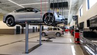 Собственици съдят Porsche заради отказ на достъп до софтуер