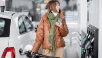 Как преследването на по-нисък разход превърна колите компютри