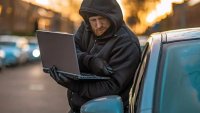 Сайтове, продаващи устройства за кражба на коли, ще бъдат преследвани от закона