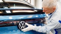 Започна се: Volkswagen продаде завод в Китай