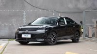 В духа на B6: Volkswagen пуска Passat с пробег от 1500 км