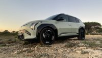 Малка опаковка, големи претенции - тестваме Kia EV3