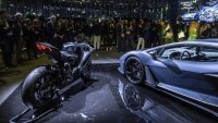 Volkswagen жертва две марки за да излезе от кризата