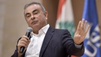 Акционери в Nissan искат Карлос Гон обратно начело