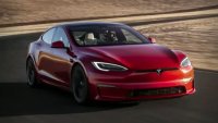 Tesla Model S постави нов рекорд на драг