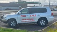 Toyota Land Cruiser на 999 999 километра търси нов собственик