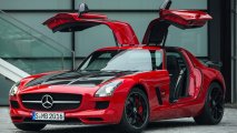 Защо Mercedes използва взрив, за да възроди Gullwing