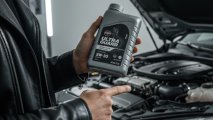Скритият параметър на моторното масло, който спасява (или убива) двигателя