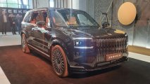 Китайски луксозен SUV с 900 к.с. стъпи на българския пазар