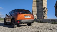 Golf почти догони Peugeot 208 на върха в Европа