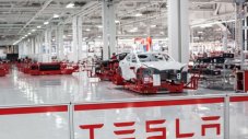В Tesla започнаха масови съкращения