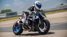 BMW готви най-мощния спорт турър на планетата