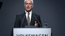 Volkswagen освобождава шефа си до дни