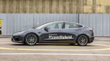 Австрийци превърнаха Tesla Model 3 в суперхибрид