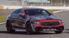 Mercedes-Benz за първи път показа суперхибрида си GT 73