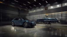 Porsche показа Macan в стил на моторница