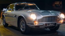Компанията на Бекъм върна Aston Martin DB6 в производство