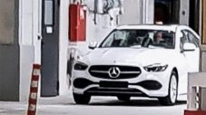Първи снимки на новия Mercedes-Benz C-Class без камуфлаж