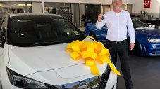 Австралиец смени рядък Nissan Skyline за електрически Leaf