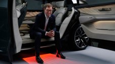 Шефът на Audi подкрепя ограниченията на скоростта и уикенди без коли
