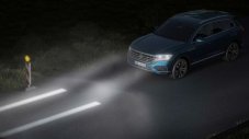 Фаровете на Volkswagen ще „рисуват” символи на пътя