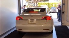 Проблемите на Tesla Model 3 с пробег 20 000 км (ВИДЕО)