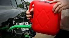 Кога горивото в резервоара става опасно за автомобила?