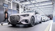 Mercedes съкращава работници и мести производство в чужбина