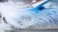 General Motors измисли как да се отърве завинаги от аквапланинга