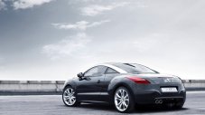 Peugeot RCZ  - Купе на годината в Близкия Изток