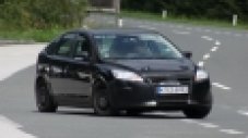 Първи шпионски снимки на новия Ford Focus