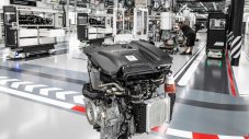 Mercedes-AMG има огромни планове за мотора с 421 к.с.