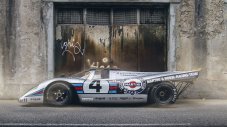 Как се регистрира състезателно Porsche 917 за града?