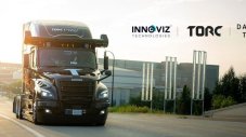 Камионите Freightliner Cascadia ще виждат като хората