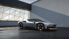Ferrari направи уникат с 1000 к.с.