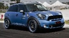 Модел на MINI отбелязва 150 години Италия