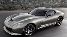 Шефът на SRT: Не сравнявайте Viper с Corvette