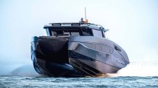 Brabus влиза в дълбоките води: 1450 конски сили за нов катамаран