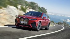BMW iX ще получи и спортна версия
